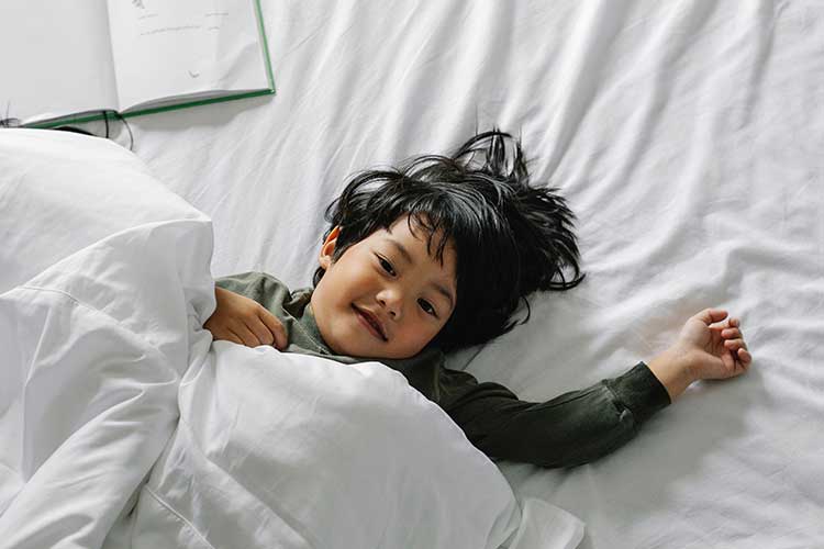 Un matelas en latex naturel assure un sommeil de qualité à votre enfant